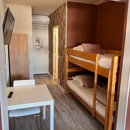 Alpes Cevennes ホテル 2*